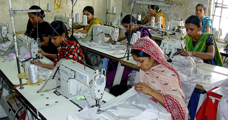 Näherinnen in einer Textilfabrik in Dhaka