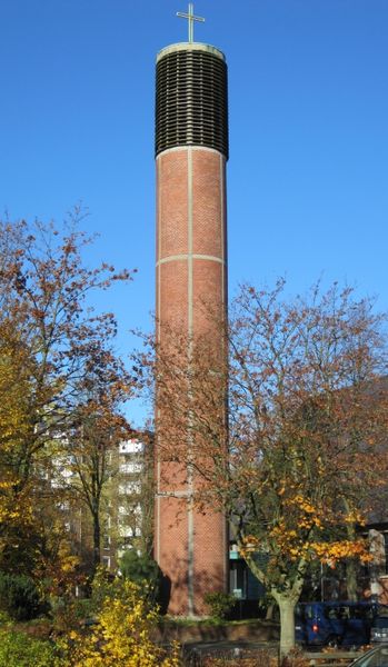 Unser Glockenturm - Copyright: Kirchengemeinde "Zu den 12 Aposteln" in Hamburg-Lurup