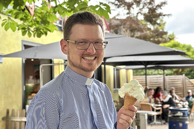 Eiscafé Höft – Begegnung bei Zitroneneis