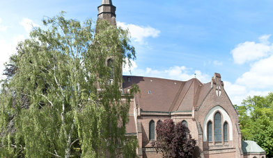 Kreuzkirche Außenansicht - Copyright: W. Eckloff / Photonix
