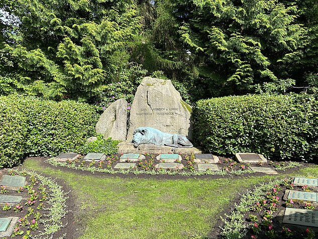 Hagenbecks Lieblingslöwe „Triest“ wacht über seinem Grab