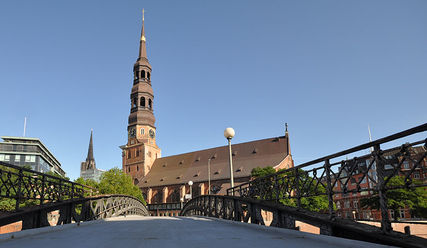 Hauptkirche St. Katharinen - Copyright: © Ajepbah, CC BY-SA 3.0