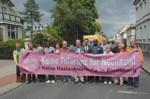 Veranstalter der Demonstration auf der Pinneberger Bahnhofstraße
