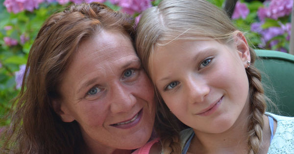 Ulrike Berg mit ihrer Tochter - Copyright: privat