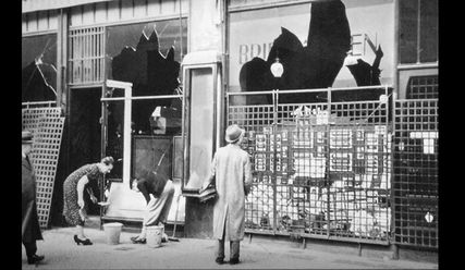 Zerstörte Geschäfte am 10. November ©Jean-Pierre Dalbéra - Copyright: Jean-Pierre Dalbéra, Paris / Common Wikipedia