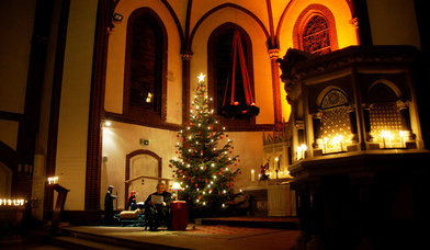 Weihnachtliche St. Pauluskirche - Copyright: Hermann Straßberger