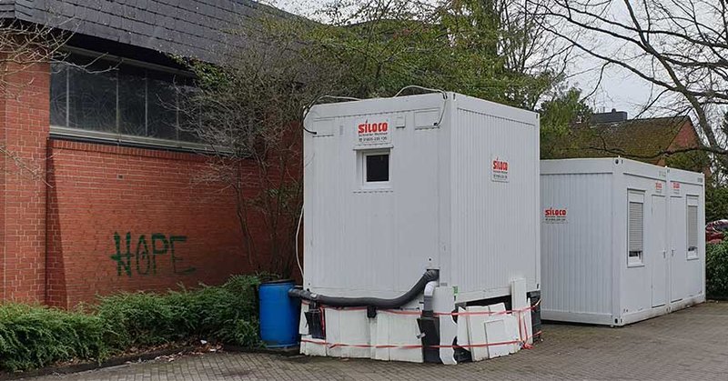 Hier ein Container des Winternotprogramms auf dem Gelände der Ev.-luth. St. Petrus-Gemeinde Heimfeld.