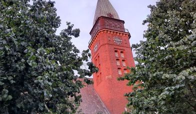 Kirchturm im Abendrot - Copyright: Antje William