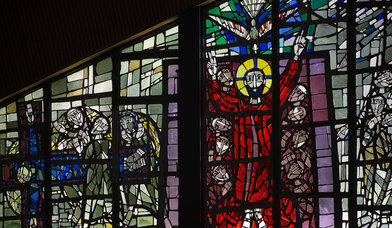 Osterfenster der Cantate-Kirche - Copyright: Peter Fahr