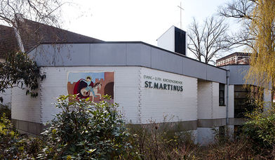 Kirche und neues Gemeindehaus - Copyright: Martin Steimann