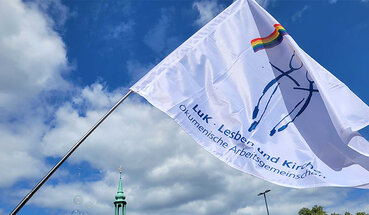 LuK Fahne beim CSD 2023 in Hamburg - Copyright: LuK