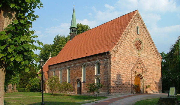 Die Kirche St. Gabriel zu Haseldorf - Copyright: © Wolfgang Könneke / Kirchengemeinde Haseldorf