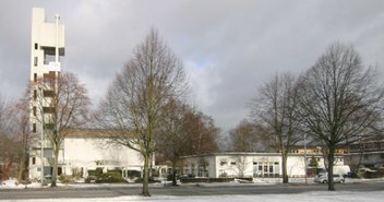 Ev.-Luth. KG 'Der Gute Hirte' HH-Jenfeld Kirche und KiTa im Winter - Copyright: Dr. Wolfgang Ewert