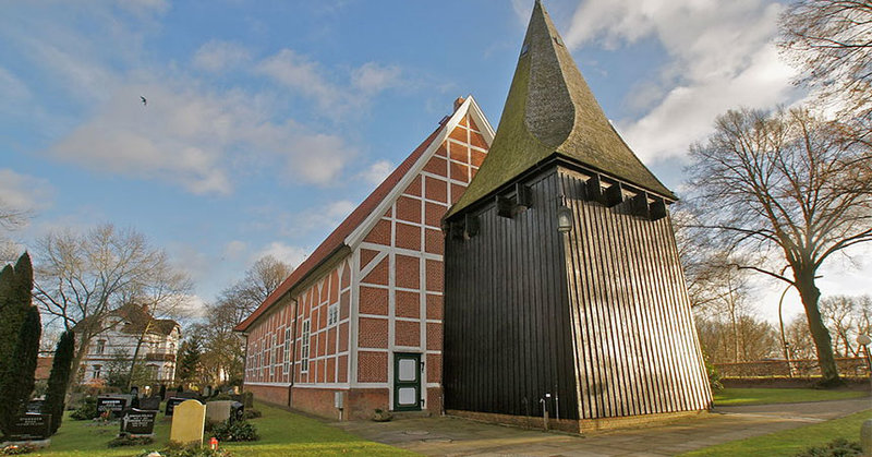 Die evangelisch-lutherische Dreieinigkeitskirche in Hamburg-Allermöhe