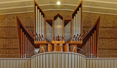 Orgel auf Empore - Copyright: Kinzinger