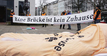 Demonstration in altona - Copyright: © Hagen Grützmacher