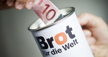 Hamburger spenden mehr für Brot für die Welt - Copyright: © Hermann Bredehorst / Brot für die Welt