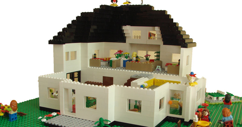 So könnte das neue Frauenhaus aussehen - ein Modell aus Legosteinen