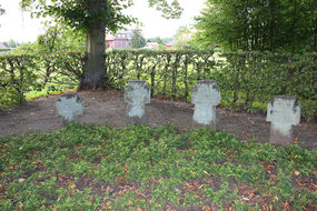 Grabsteine für Fremdarbeiter im 2. Weltkrieg
