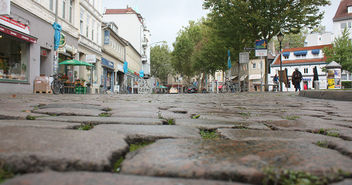 Freie Straßen mitten am Tag. Solche Bilder kennt man vom Spritzenplatz in Ottensen eigentlich nicht. - Copyright: © Hagen Grützmacher