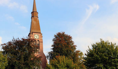 Turm der Kreuzkirche Wandsbek  - Copyright: Carmen Mühlhause