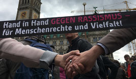 Einstehen für Vielfalt und Toleranz – in Hamburg und anderen Städten - Copyright: Sabine Henning/kirche-hamburg.de