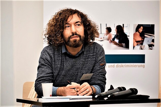 Der Schriftsteller Kadir Özdemir