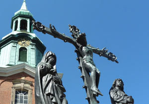 Mittelalterliche Kreuzigungsgruppe in St. Georg  - Copyright: Mechthild Klein