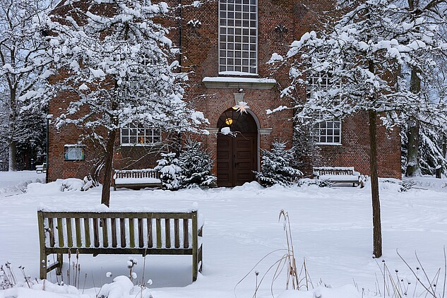 Kirche Nienstedten im Winter