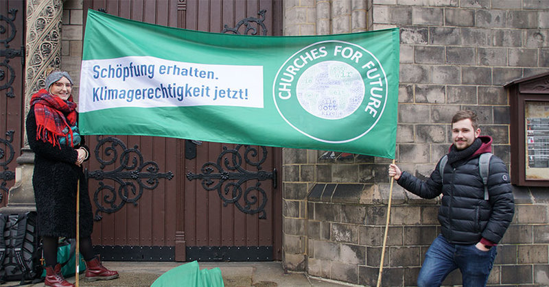 Ein Banner mit dem Motto des Bündnisses "Churches for Future"